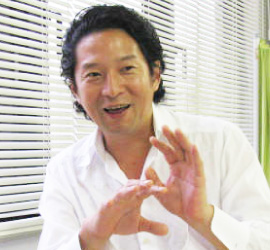 秋田大輔様